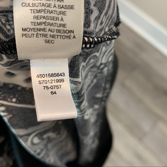 White House Black Market Paisley Print Tunic Small - Picture 7 of 7